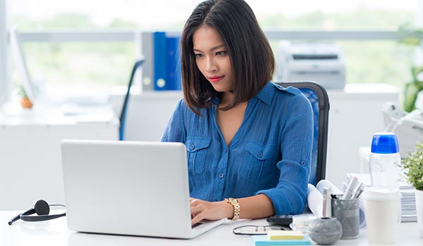 woman with laptop